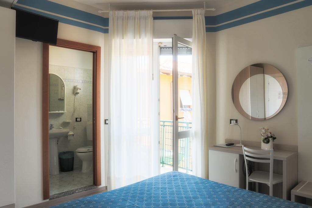 Hotel Orchidea リニャーノ・サッビアドーロ エクステリア 写真